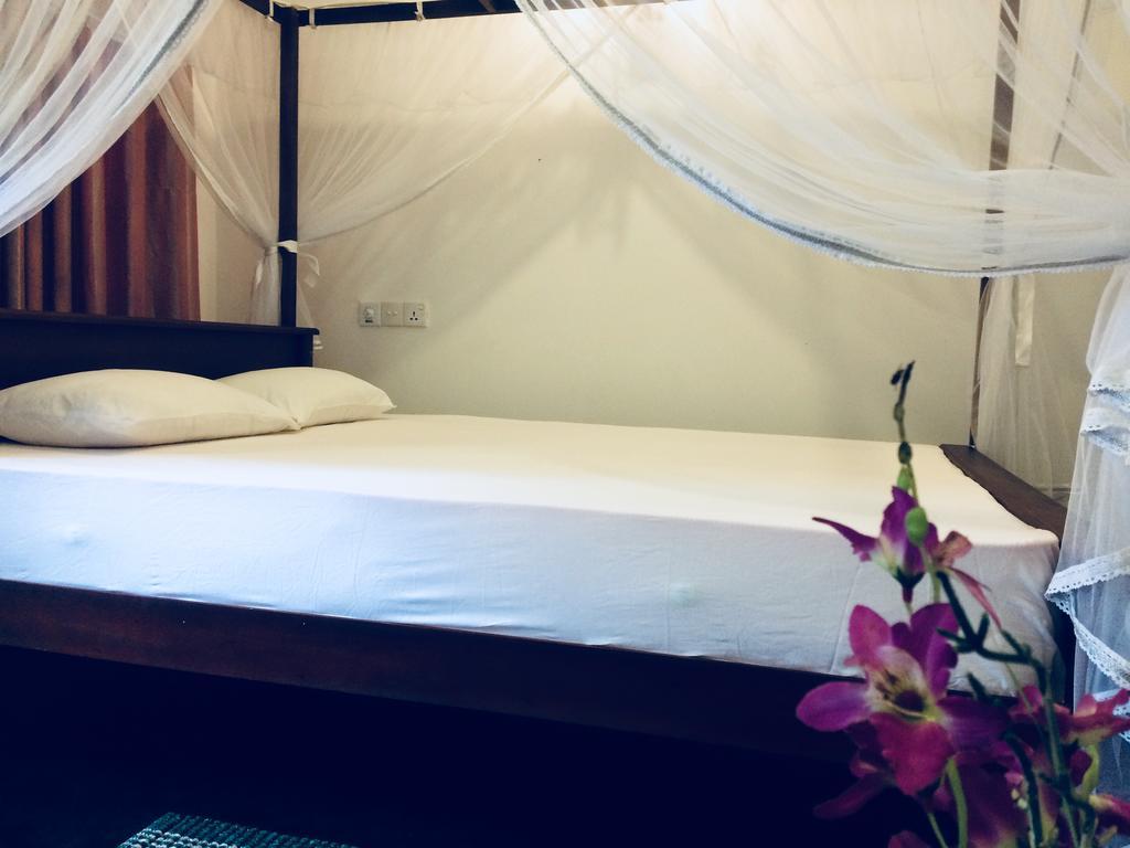 Damith Tourist Inn Мирисса Экстерьер фото